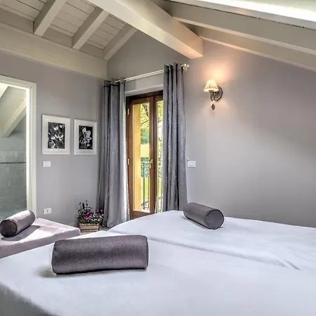 Sleeps 8 Pool Air Con Wifi Bellagio