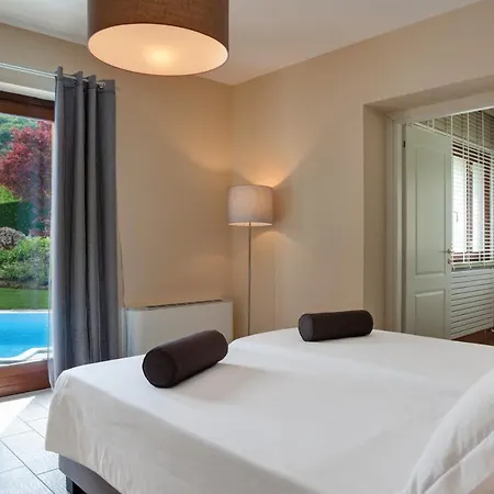 Sleeps 8 Pool Air Con Wifi Villa Bellagio